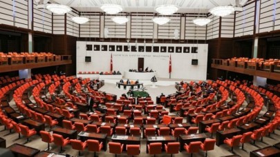 AK Parti'nin yasa taslağının detayları ortaya çıktı: Anayasa'nın beş maddesinde değişiklik