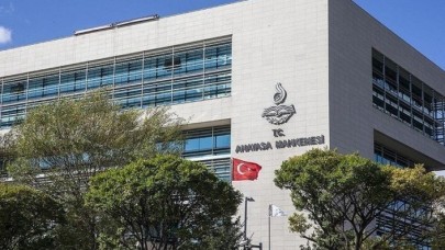 AYM,  sanığın yokluğunda davanın bitirilebilmesine yönelik CMK fıkrasını iptal etti
