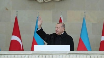 Azerbaycan Televizyonu: Erdoğan'ın okuduğu şiir Güney Azerbaycan'da direnişin simgesi oldu