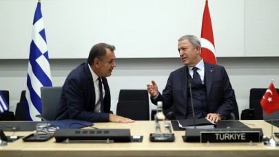 Brüksel'de kritik zirve: Akar,  Yunan bakanla görüştü