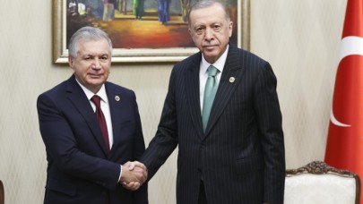 Cumhurbaşkanı Erdoğan,  Özbekistan Cumhurbaşkanı Mirziyoyev ile bir araya geldi