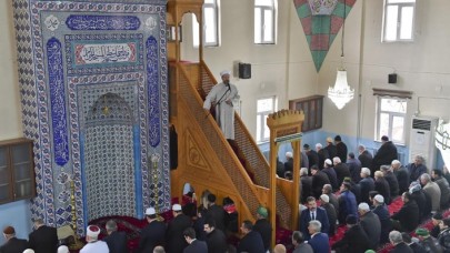 Diyanet'in cuma hutbesi: Cumhuriyet Bayramı'nı unuttu,  Atatürk'ü anmadı