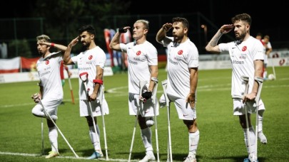 Fas'a da fark attık: Bizim çocuklar yarı finalde