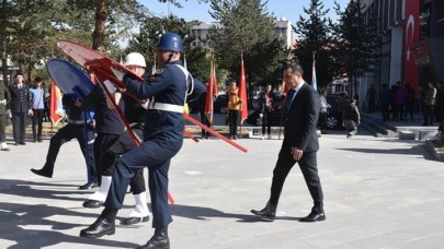 Gazi Mustafa Kemal Atatürk'ün Kars'a gelişinin 98'inci yıl dönümü kutlandı