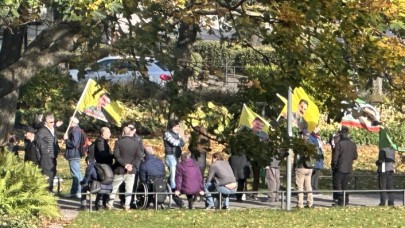 İsveç'te bir kepazelik daha: Teröristler yine sokaklarda