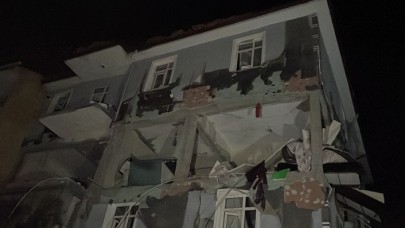 Karabük'te patlama ortalığı ayağa kaldırdı: Ev havaya uçtu,  yaralılar var