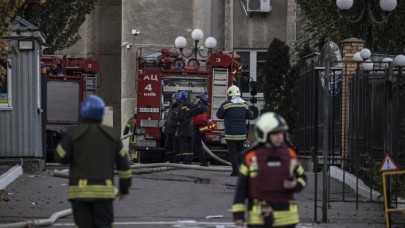 Kiev bombalanıyor: Peş peşe patlama sesleri geliyor