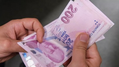 Memur ve emekliler dikkat: İşte 2023'te alınması beklenen zamlı maaşlar!