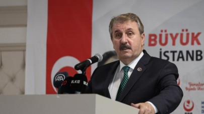 Mustafa Destici: Batı Trakya ve Adalara bir sabah Türk bayrağı çekilebilir!