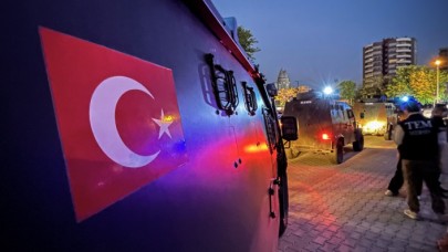 PKK/KCK-YPG' li  15 örgüt üyesine yönelik şafak operasyonu