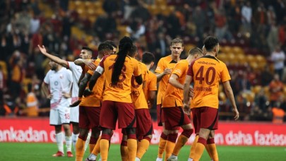 Tarihi skor: Galatasaray,  Kastamonuspor'a 7 attı