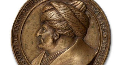 Üzerinde “Bizans İmparatoru Muhammed” yazan Fatih madalyonu Londra’da mezata kondu: Fiyatı dudak uçuklattı!