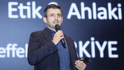 Zirve 23’ün sürpriz konuğu Selçuk Bayraktar oldu