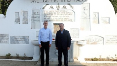 Bakan Akar ve NATO Genel Sekreteri Stoltenberg'ten Şehitler Abidesi'ne ziyaret