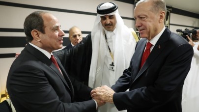 Cumhurbaşkanı Erdoğan 9 yıl sonra Sisi ile görüştü