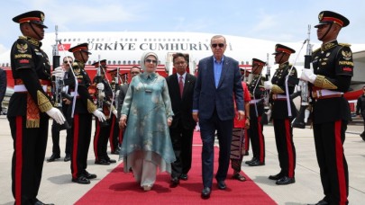 Cumhurbaşkanı Erdoğan,  Endonezya'ya geldi
