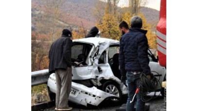 Elazığ’da TIR ile otomobil çarpıştı: Sezen Koruk ve Yunus Kayadurmuş öldü