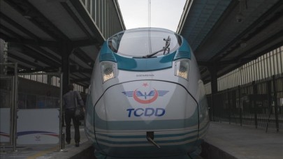 Hızlı tren uçakla yarışacak! Ankara-İstanbul arası 80 dakikaya inecek