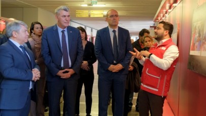 İstanbul'da "Osmanlı’dan günümüze Kızılay tarihi resim sergisi" açıldı