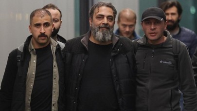 Kırmızı bültenle aranırken Arnavutluk'ta yakalanan Salih Akkurt Türkiye'ye getirildi