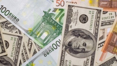 Piyasalarda ABD fırtınası: Euro'da rekor,  dolarda düşüş!