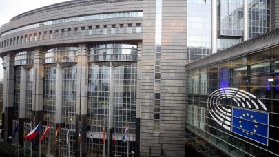 AP yolsuzluk soruşturmasının ardından reformlara hazırlanıyor