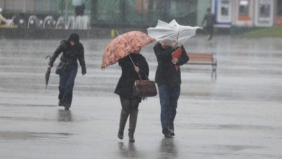 Bu haberi okumadan dışarı çıkmayın! Meteorolojiden bu illere kritik uyarı: Çok yağmur yağacak ve fırtına kopacak