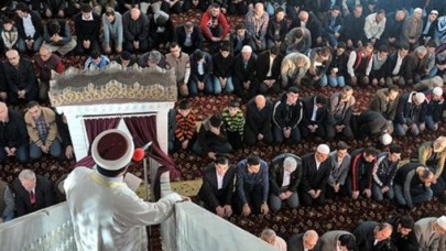 Diyanet Cuma Hutbesini Yayınlandı: Hutbenin konusu "Hayatın tekrarı yok"