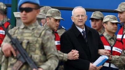 Eski 2. Ordu Komutanı Huduti darbe girişimine ilişkin davada 12, 5 yıl hapse çarptırıldı