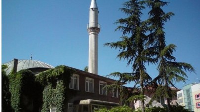 Fadime Özkan yazdı: CHP'li belediye Eskişehir'de cami yıkıyor!