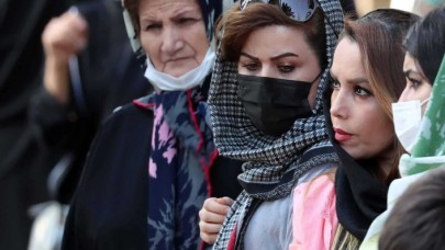 İran'dan flaş başörtüsü kararı