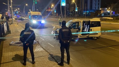 Malatya'da kaldırımda yürüyorlardı,  araba çarptı: Şemsettin Karadağ ve Hivan Taşkıner öldü