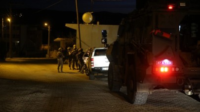Mardin'de uyuşturucu satıcılarına şafak baskını