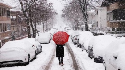 Meteoroloji alarm verdi: 28 ilde lapa lapa kar yağacak! Yarına dikkat