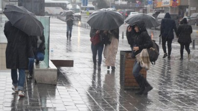 Meteoroloji illerin adını vererek açıkladı: Fırtına,  yağmur,  sel uyarısı