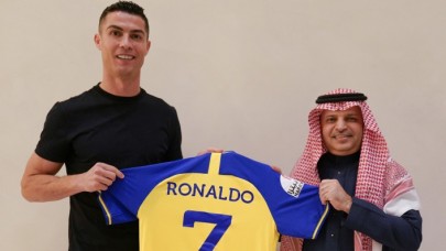 Ronaldo Al-Nassr'a imzayı attı: Alacağı para dudak uçuklattı
