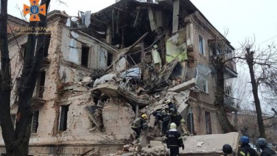 Rusya füze üstüne füze attı,  yerle bir etti: İki ülkenin birden elektriği kesildi