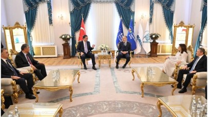 TDT Genel Sekreteri başkanlığındaki heyet Bursa Büyükşehir Belediye Başkanı ile görüştü