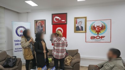 Teslim olan kadın terörist,  PKK kamplarında yaşadıklarını anlattı