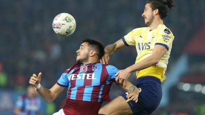 Trabzonspor Fenerbahçe'yi devirdi