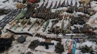 Van,  Iğdır ve Hakkari sınırında kaçak silah ve mühimmat ele geçirildi