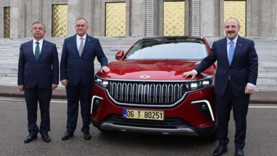 Varank'ın TBMM'ne TOGG'la gelmesi Ayşenur Arslan'ı rahatsız etti