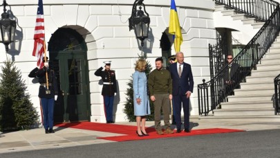 Zelenskiy Beyaz Saray'da böyle karşılandı: ABD'den Putin'i küplere bindirecek karar