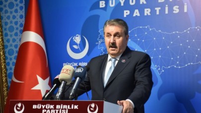 Zincir market tartışmalarına katılan BBP lideri Mustafa Destici,  Bahçeli ve BİM arasında tarafını seçti