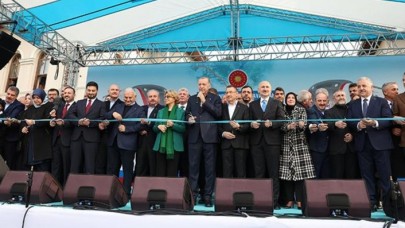 Açılış törenine Erdoğan'ın yanı başındaki isim damga vurdu! Kurdeleyi beraber kestiler