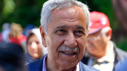 Bülent Arınç,  2023 seçimleri için tahminini yaptı: O isim kazanmaya çok yakın