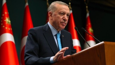 Dünyaca ünlü dergi Erdoğan'ı hedef aldı! Skandal manşete çok sert yanıt geldi
