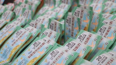 Milli Piyango yılbaşı çekilişinde 200 milyon liralık büyük ikramiye sahiplerini buldu! İşte şanslı rakamlar