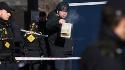 Provakatör Paludan,  kurşun geçirmez yelek giyip yine Kur'an yaktı!