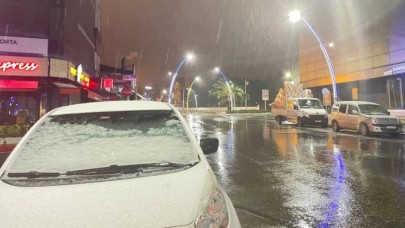 İstanbul'da kar yağışı etkili oluyor